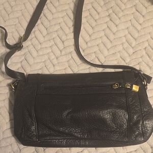 Elegant  Black Leather Shoulder Bag